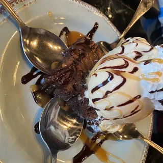 Brownie Bar Sundae