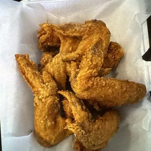 Fried chicken wings
