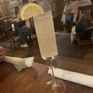 Champagne cocktail