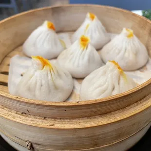Crab roe Soup dumplings