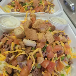 Big salads with smoked meat