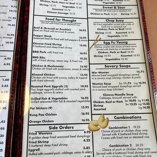 2022.11.09 Chinese menu items roll out when the owners are in house