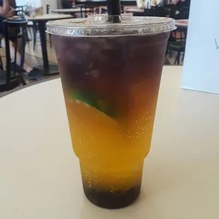 First time trying Butterfly Pea Sparkaling Lime with mango and tapioca. So good and refreshing!