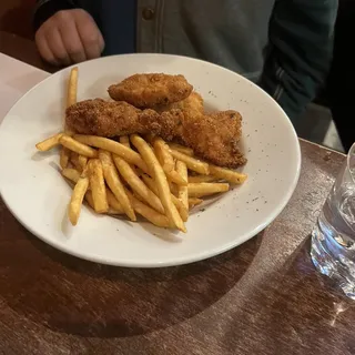 Kids' Crispy Chicken Bites with Fries
