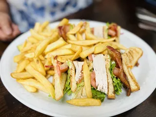 MJ's Downtown Cafe & Bakery