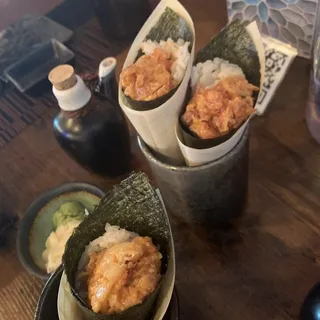 Spicy Salmon Hand Roll