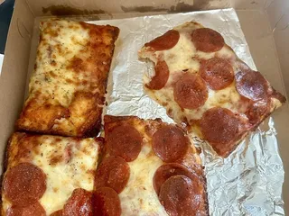 Toarmina's Pizza - Detroit/Durfee