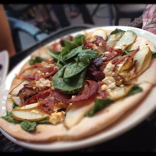 Prosciutto-Pear Flatbread Pizza!