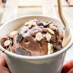 Hazelnut cocoa crisp ice cream