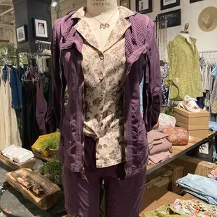 Mannequin dressed up in 33 finery