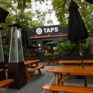 Front Patio at 33 Taps Culver City