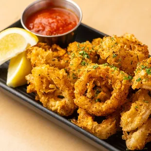 fried calamails with dipping sauce