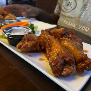 Jumbo wings honey hot
