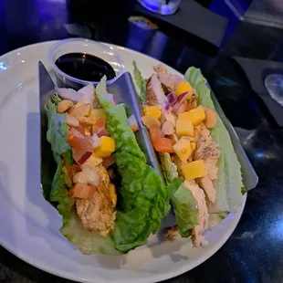 Chicken lettuce wraps