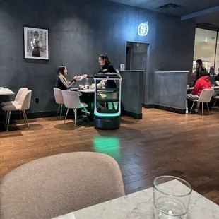 The robot delivering food!