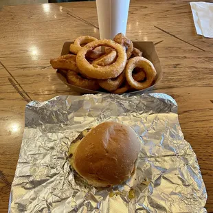 Cheeseburger &amp; Onion Rings