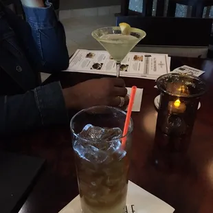 Happy hourcan&apos;t beat it, loved the $3.00 drinks . I would come back again and again.LOL!!!