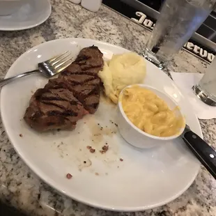 $30 NY steak leaves something to be desired in seasoning and in presentation.