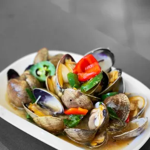 Clams in Basil @whaevaeats