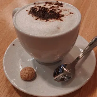 dessert, drink