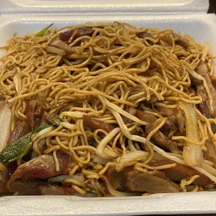 BBQ Pork Lo-Mein