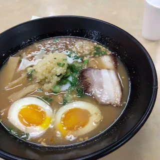 Garlic Bomb Ramen