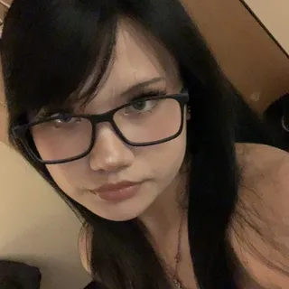 Chloe D.