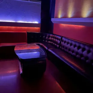 3910 Lounge