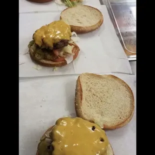 Some yummy burgers