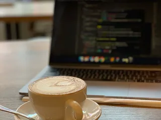 Howl Mercantile & Coffee