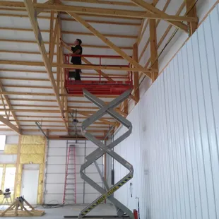 Scissor Lifts Available for Those High Tasks