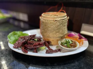 Khao Neow Sushi Thai Laos