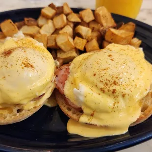 Classic Eggs Benedict