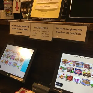 Tip! Use the screens to order at the back kitchen.