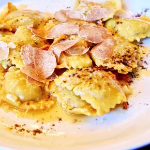 Cordycep Mushroom &amp; Black Truffle Ravioli "Francese", Alba White Truffle supplement