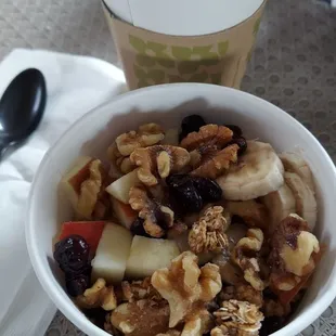 Fruit and Nut Oatmeal