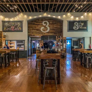 The symmetry of this place *chefs kiss*