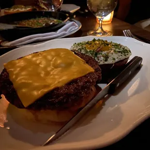 American Cheeseburger