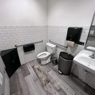 sushi and sashimi, interior