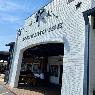 Came in to check out the new Smoked Bologna specials on the menu &amp; no one knows how to make them