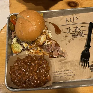 Messy Pig w/bbq beans