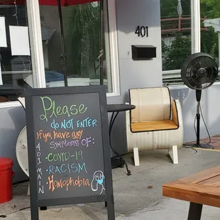 Not my photo but I loved the sign and wish all would have similar rules.