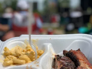 J's Smokehouse