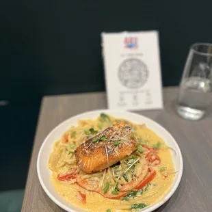 Salmon pasta