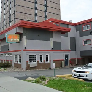 Located in the heart of Downtown Omaha