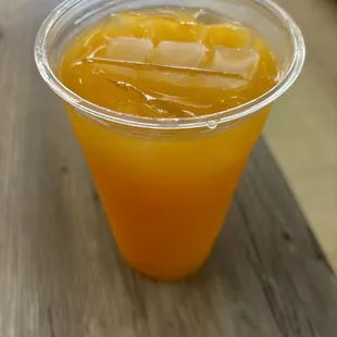 Mango agua fresca