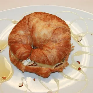 Almond Brie