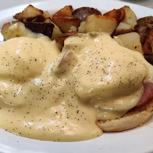 Eggs Benedict