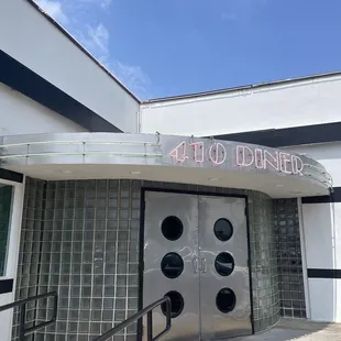 the entrance to the restaurant