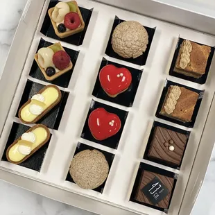 Valentine's Day Mini Dessert Sampler